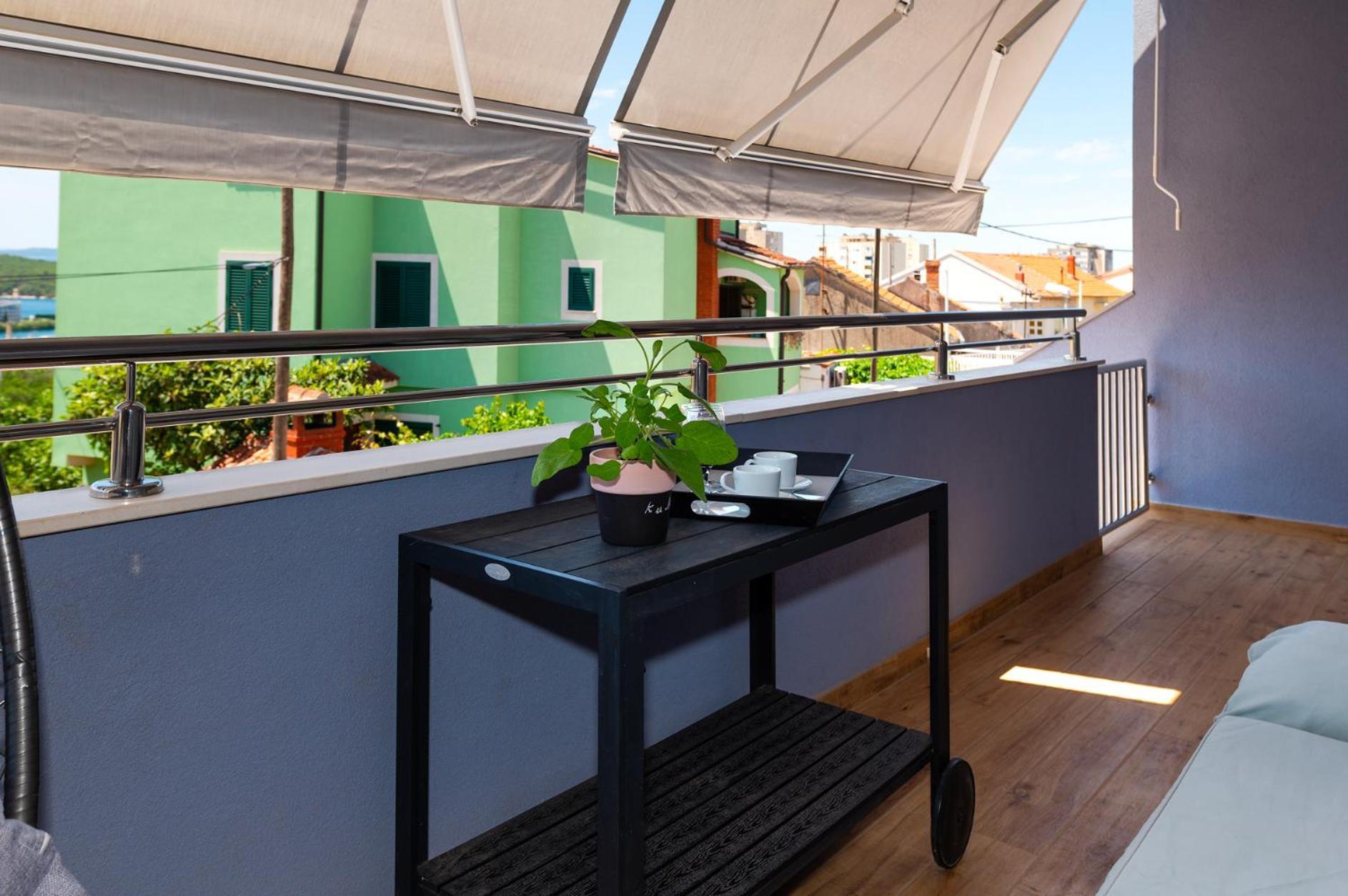 Pool Me Up! Apartamento Šibenik Exterior foto