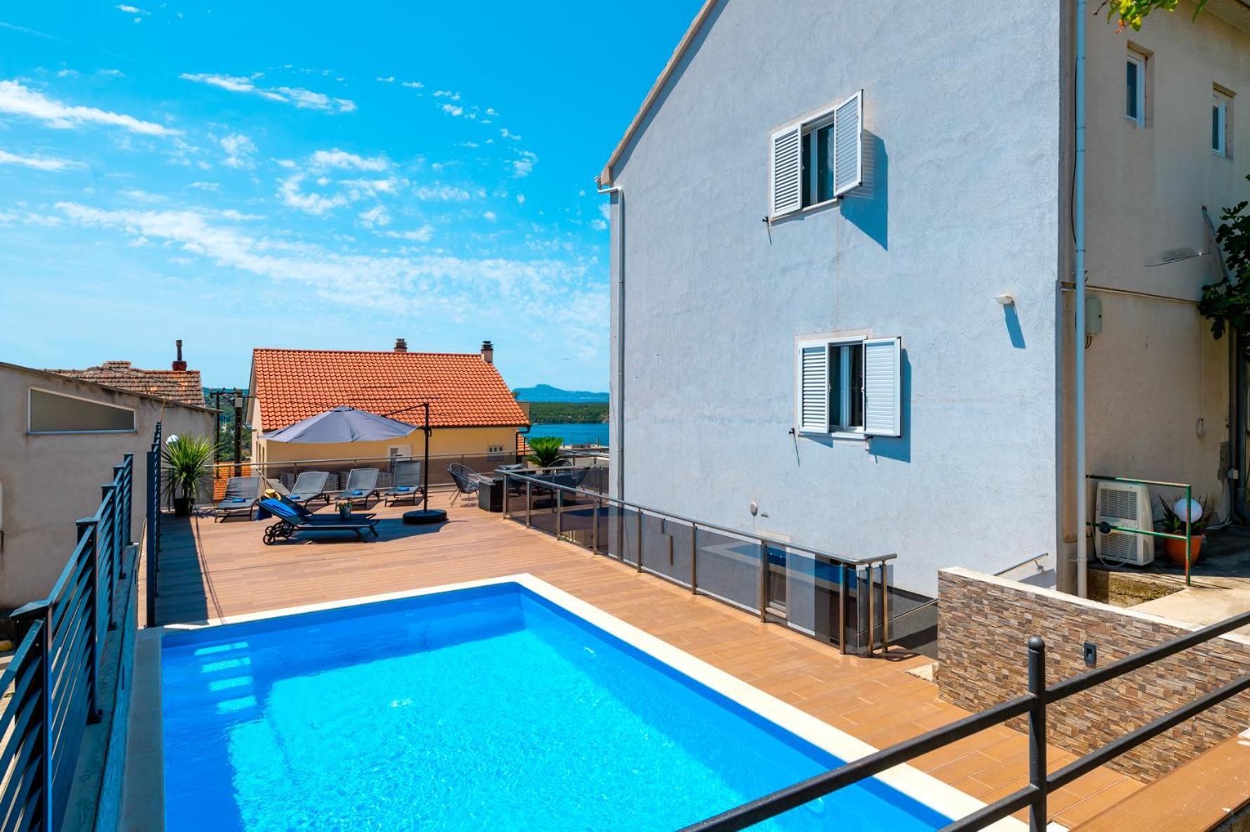 Pool Me Up! Apartamento Šibenik Exterior foto